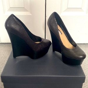 Black wedge platform heels